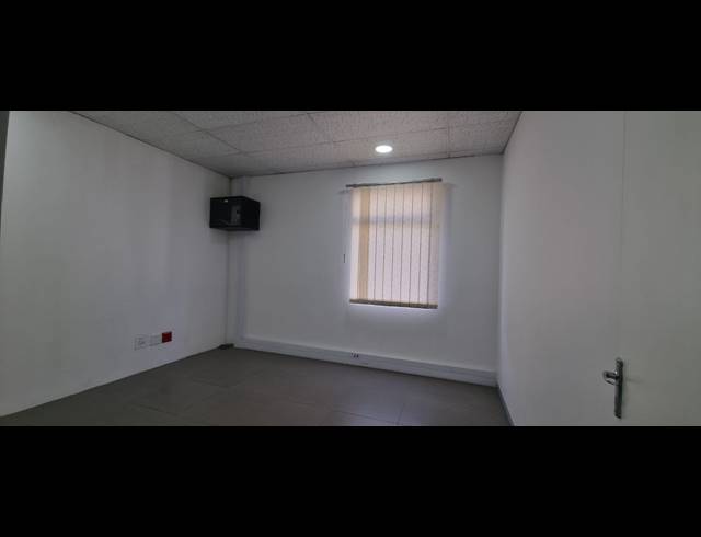 202M² OFFICE TO LET IN GLENWOOD